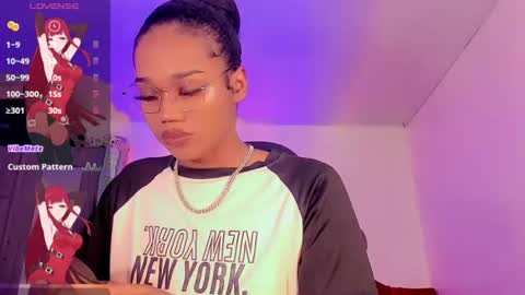 Naomy  online show from 07-16-26, 04:07