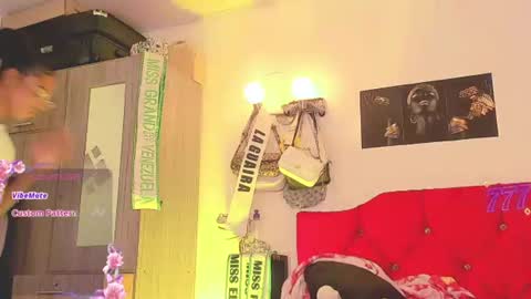 Naomy  online show from 07-25-26, 03:15
