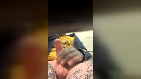 Snapshot of dirtyjohn1988 chatting on 01-08-26, 07:10 dirtyjohn1988 online show from 01-08-26, 07:10