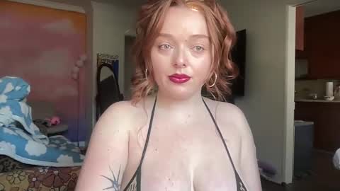 Snapshot of dirtylaneyjane chatting on 01-01-25, 09:41 Laney Jane online show from 01-01-25, 09:41