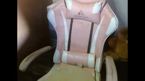 Snapshot of dirtylexa31 chatting on 11-03-25, 02:51 LEXA online show from 11-03-25, 02:51