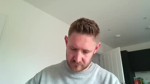 Snapshot of dirtylondon729 chatting on 05-06-26, 09:58 Exhibitionist Ben online show from 05-06-26, 09:58