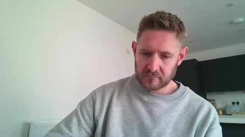 Snapshot of dirtylondon729 chatting on 05-14-26, 11:28 Exhibitionist Ben online show from 05-14-26, 11:28