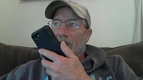 Snapshot of dirtynastyoldman chatting on 03-05-25, 02:01 dirtynastyoldman online show from 03-05-25, 02:01