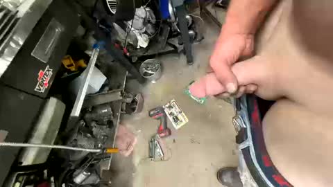 Snapshot of dirtywhite14 chatting on 10-12-25, 04:44 dirtywhite14 online show from 10-12-25, 04:44