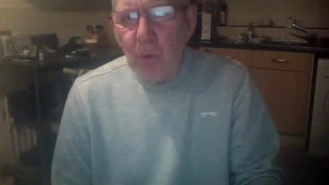 Snapshot of discovery63 chatting on 02-12-25, 10:37 discovery63 online show from 02-12-25, 10:37