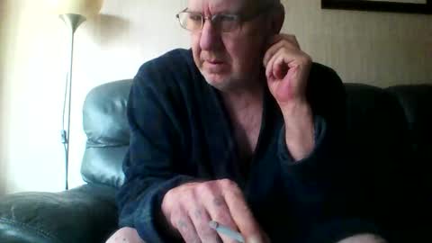 Snapshot of discovery63 chatting on 02-12-26, 10:32 discovery63 online show from 02-12-26, 10:32