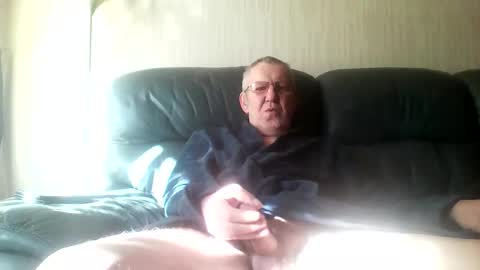 Snapshot of discovery63 chatting on 03-31-26, 10:04 discovery63 online show from 03-31-26, 10:04