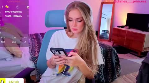 JASMINE online show from 11-14-25, 03:49