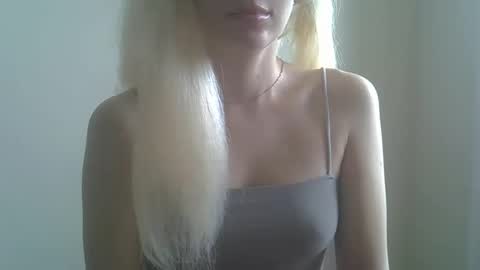 DitaMilton online show from 09-12-25, 09:20