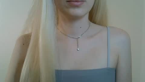 DitaMilton online show from 07-18-26, 08:34