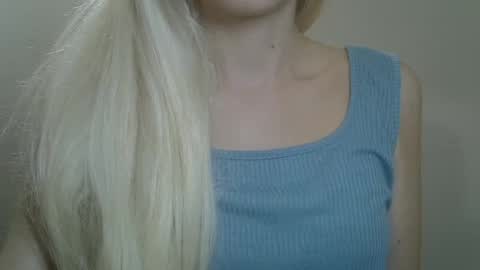 DitaMilton online show from 07-28-26, 06:53