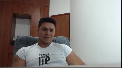 Snapshot of divamancini chatting on 10-21-25, 02:01 Diva Mancini online show from 10-21-25, 02:01