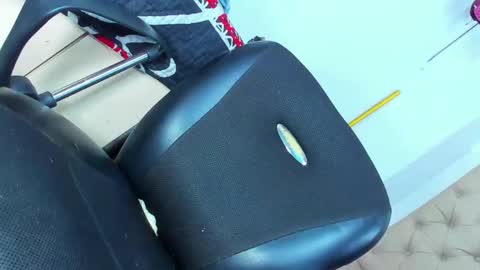 divaxxx4 online show from 02-19-25, 12:00