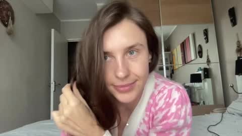Valerie online show from 02-06-25, 12:37
