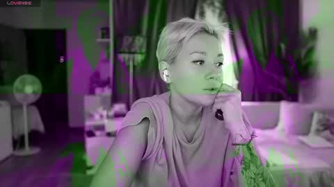 Miss Kim online show from 07-15-26, 08:36