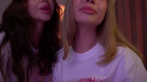 Eva and Lucia online show from 12-24-24, 03:27