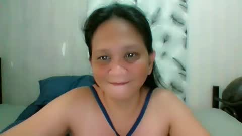 Snapshot of divinegrace10 chatting on 05-19-26, 05:25 Divine Grace Close To Your Hear online show from 05-19-26, 05:25