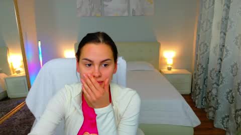 Snapshot of divineluxe chatting on 06-04-26, 04:07 Ivory Blue. online show from 06-04-26, 04:07