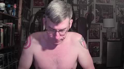 dix_handley_50 online show from 04-21-26, 11:05