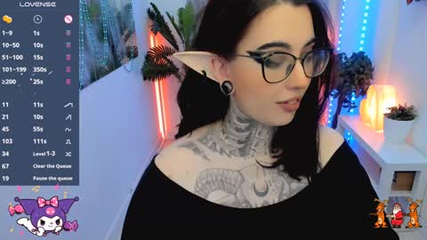 dixipixi_ online show from 12-29-24, 05:42