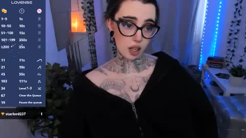 dixipixi_ online show from 06-12-26, 07:40