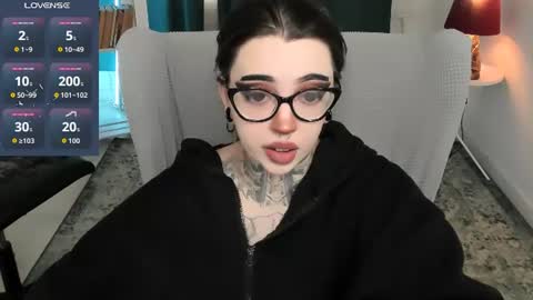 dixipixi_ online show from 07-16-26, 10:21
