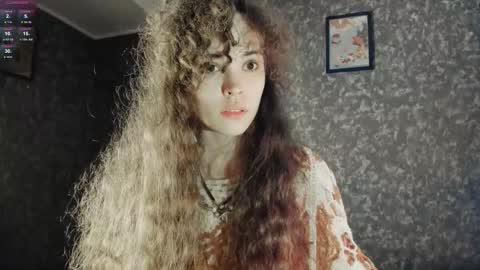 Snapshot of dizer_clop chatting on 10-31-25, 03:24 Dizer online show from 10-31-25, 03:24