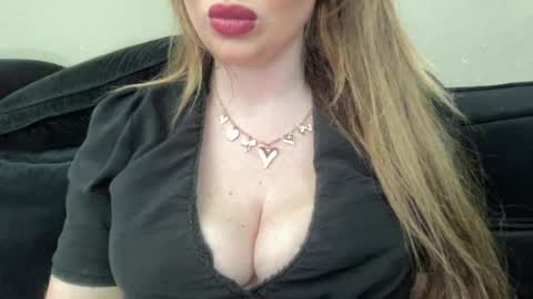 djelina940 online show from 08-08-26, 12:07