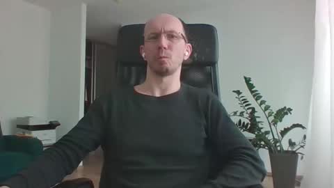 Snapshot of djentlemen1 chatting on 04-30-26, 09:37 djentlemen1 online show from 04-30-26, 09:37