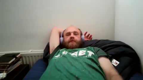 Snapshot of djschoor chatting on 09-30-25, 02:11 djschoor online show from 09-30-25, 02:11