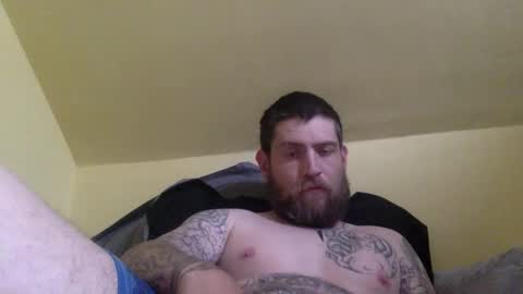 Snapshot of dkh062809 chatting on 10-31-25, 03:29 tryna find my freak other half to help me with this profession online show from 10-31-25, 03:29