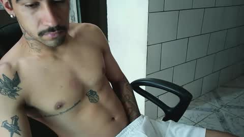 Snapshot of dmacedo96 chatting on 12-10-24, 11:11 AmigodotadoZL online show from 12-10-24, 11:11