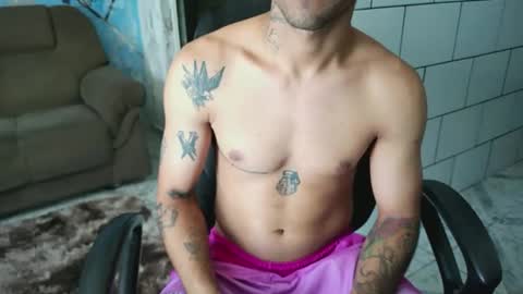 Snapshot of dmacedo96 chatting on 12-11-24, 02:22 AmigodotadoZL online show from 12-11-24, 02:22