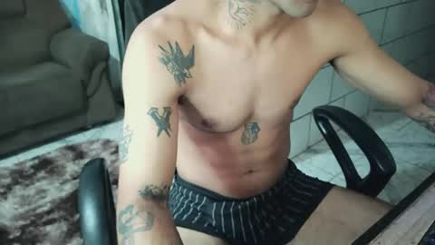 Snapshot of dmacedo96 chatting on 12-25-24, 06:19 AmigodotadoZL online show from 12-25-24, 06:19