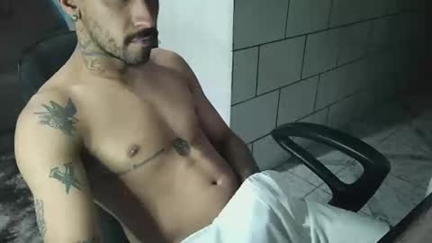 Snapshot of dmacedo96 chatting on 01-11-25, 01:48 AmigodotadoZL online show from 01-11-25, 01:48