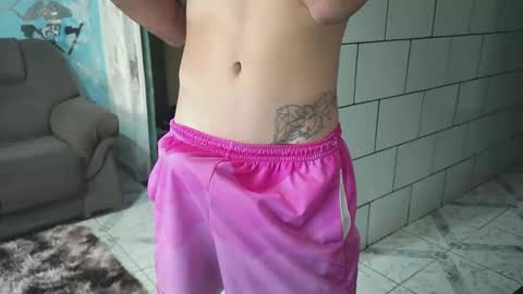 Snapshot of dmacedo96 chatting on 01-25-25, 05:40 AmigodotadoZL online show from 01-25-25, 05:40