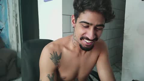 Snapshot of dmacedo96 chatting on 02-13-25, 04:28 AmigodotadoZL online show from 02-13-25, 04:28