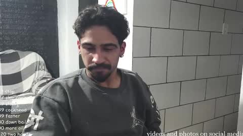 Snapshot of dmacedo96 chatting on 10-14-25, 04:02 AmigodotadoZL online show from 10-14-25, 04:02