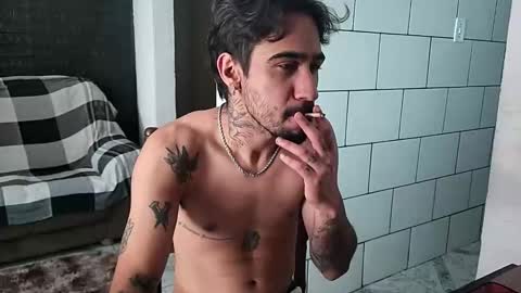 Snapshot of dmacedo96 chatting on 11-21-25, 01:43 AmigodotadoZL online show from 11-21-25, 01:43