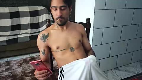 Snapshot of dmacedo96 chatting on 12-03-25, 04:05 AmigodotadoZL online show from 12-03-25, 04:05