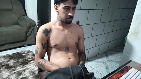 Snapshot of dmacedo96 chatting on 02-05-26, 01:43 AmigodotadoZL online show from 02-05-26, 01:43