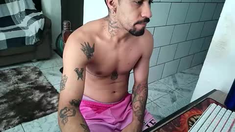 Snapshot of dmacedo96 chatting on 02-15-26, 03:53 AmigodotadoZL online show from 02-15-26, 03:53