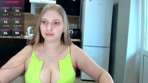 Snapshot of do_u_want_alice chatting on 05-22-26, 08:10 Alice online show from 05-22-26, 08:10