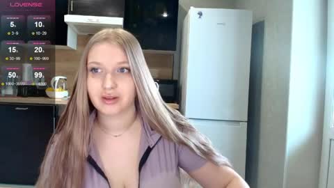Snapshot of do_u_want_alice chatting on 05-31-26, 08:32 Alice online show from 05-31-26, 08:32