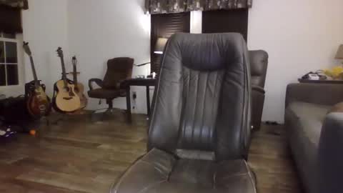 Snapshot of dogluc7 chatting on 11-28-25, 07:11 dogluc7 online show from 11-28-25, 07:11