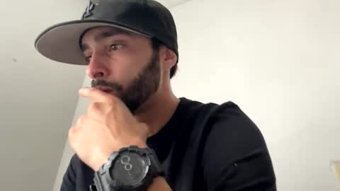 Snapshot of doingmek9 chatting on 11-10-25, 03:22 doingmek9 online show from 11-10-25, 03:22