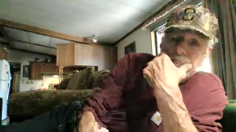 Snapshot of doingmyself69 chatting on 09-22-25, 08:44 doingmyself69 online show from 09-22-25, 08:44