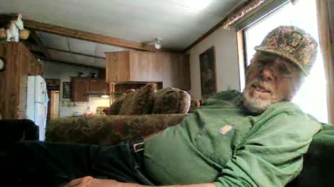 Snapshot of doingmyself69 chatting on 09-23-25, 09:29 doingmyself69 online show from 09-23-25, 09:29