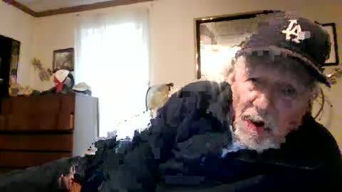 Snapshot of doingmyself69 chatting on 10-02-25, 08:05 doingmyself69 online show from 10-02-25, 08:05